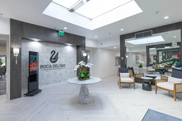 $255,000 | 5121 Oakhill Lane, Unit 416, Delray Beach, FL 33484