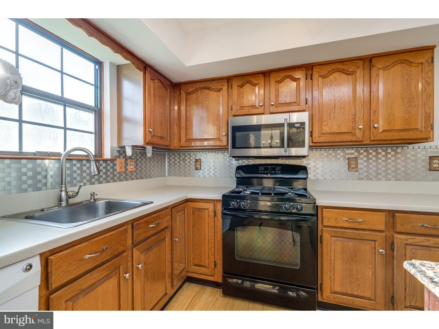 3 Blue Grass Road Clementon, NJ 08021 - Photo 8 of 25 Kitchen