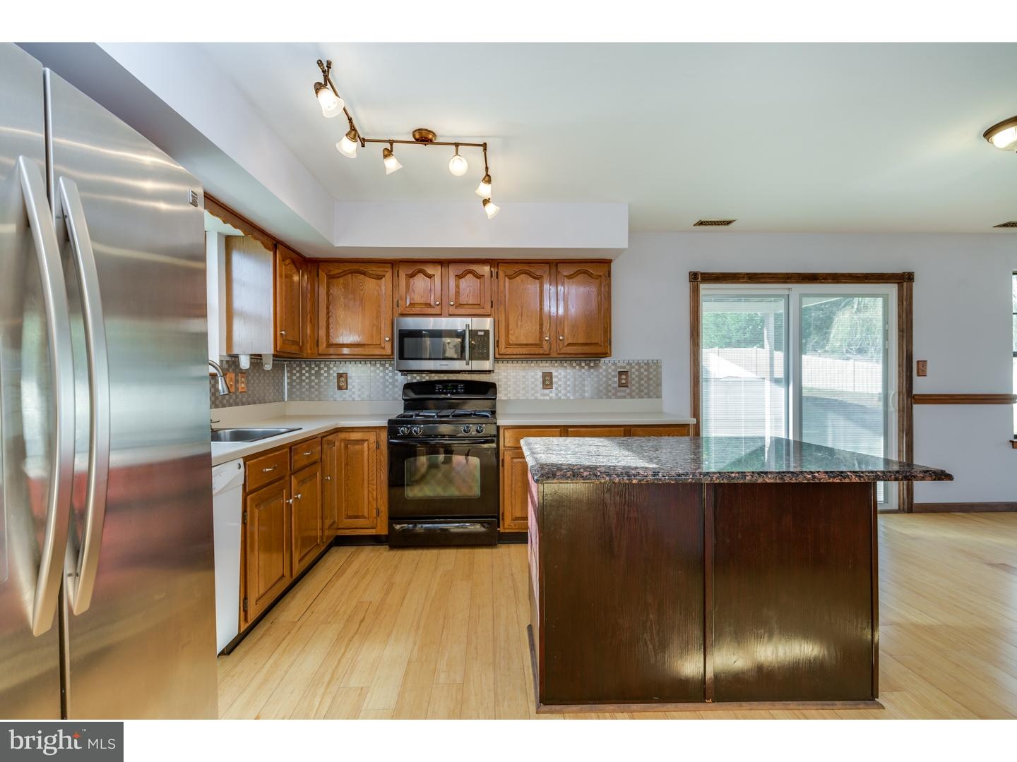 3 Blue Grass Road Clementon, NJ 08021 - Photo 9 of 25 Kitchen