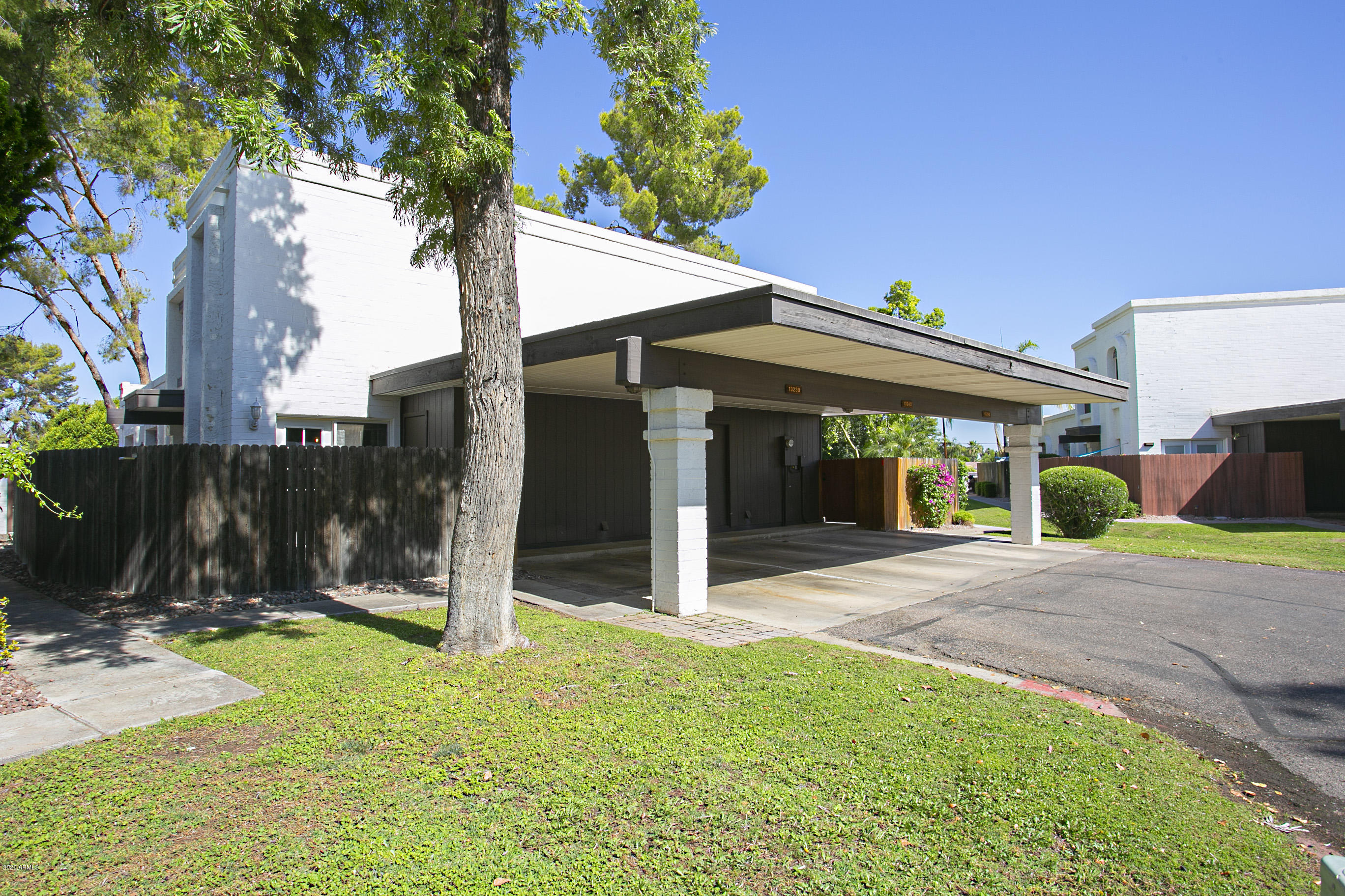 13238 North 3rd Way Phoenix, AZ 85022 - Photo 5 of 36 5 (1)