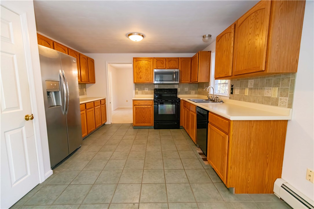 97 Sand Plain Road Charlestown, RI 02813 - Photo 12 of 37