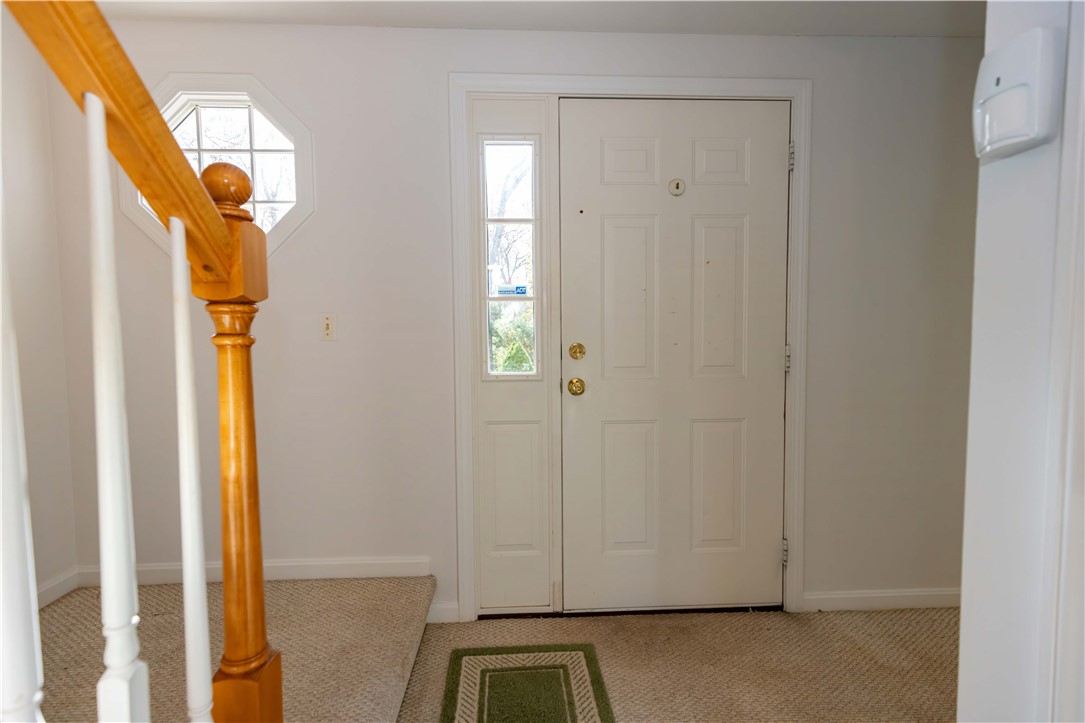 97 Sand Plain Road Charlestown, RI 02813 - Photo 8 of 37 Front hallway