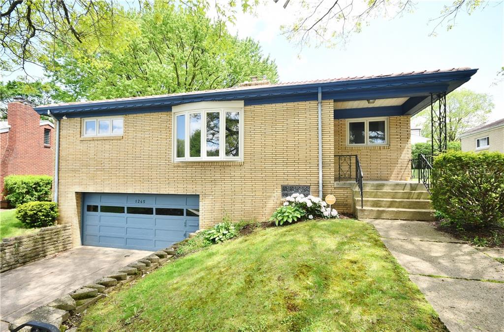 1245 Varner Road Pittsburgh, PA 15227 - Photo 2 of 25 Gallery Image 2