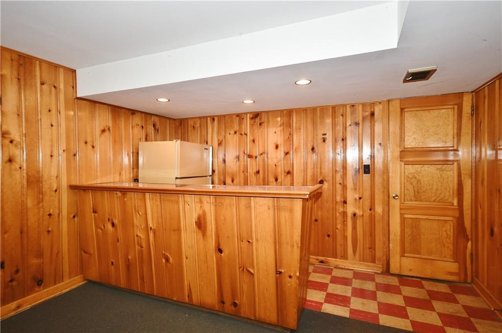 1245 Varner Road Pittsburgh, PA 15227 - Photo 20 of 25 Gallery Image 20