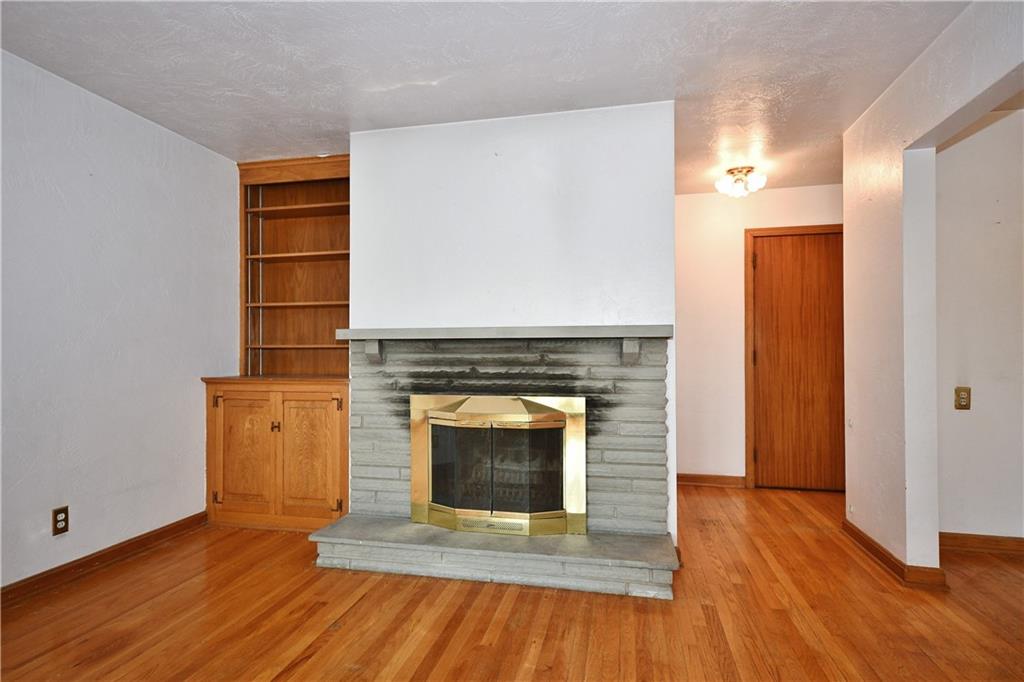 1245 Varner Road Pittsburgh, PA 15227 - Photo 6 of 25 Gallery Image 6
