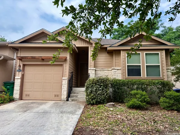 $1,800 | 7138 Sunny Day, San Antonio, TX 78240