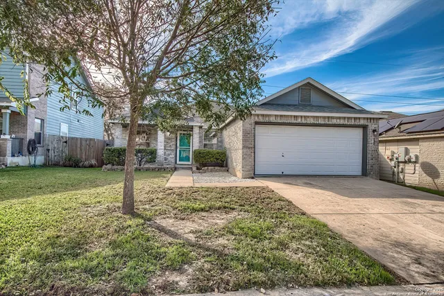 $1,900 | 132 Wistoria Court, Cibolo, TX 78108