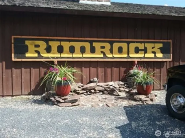 a view of a house with a park