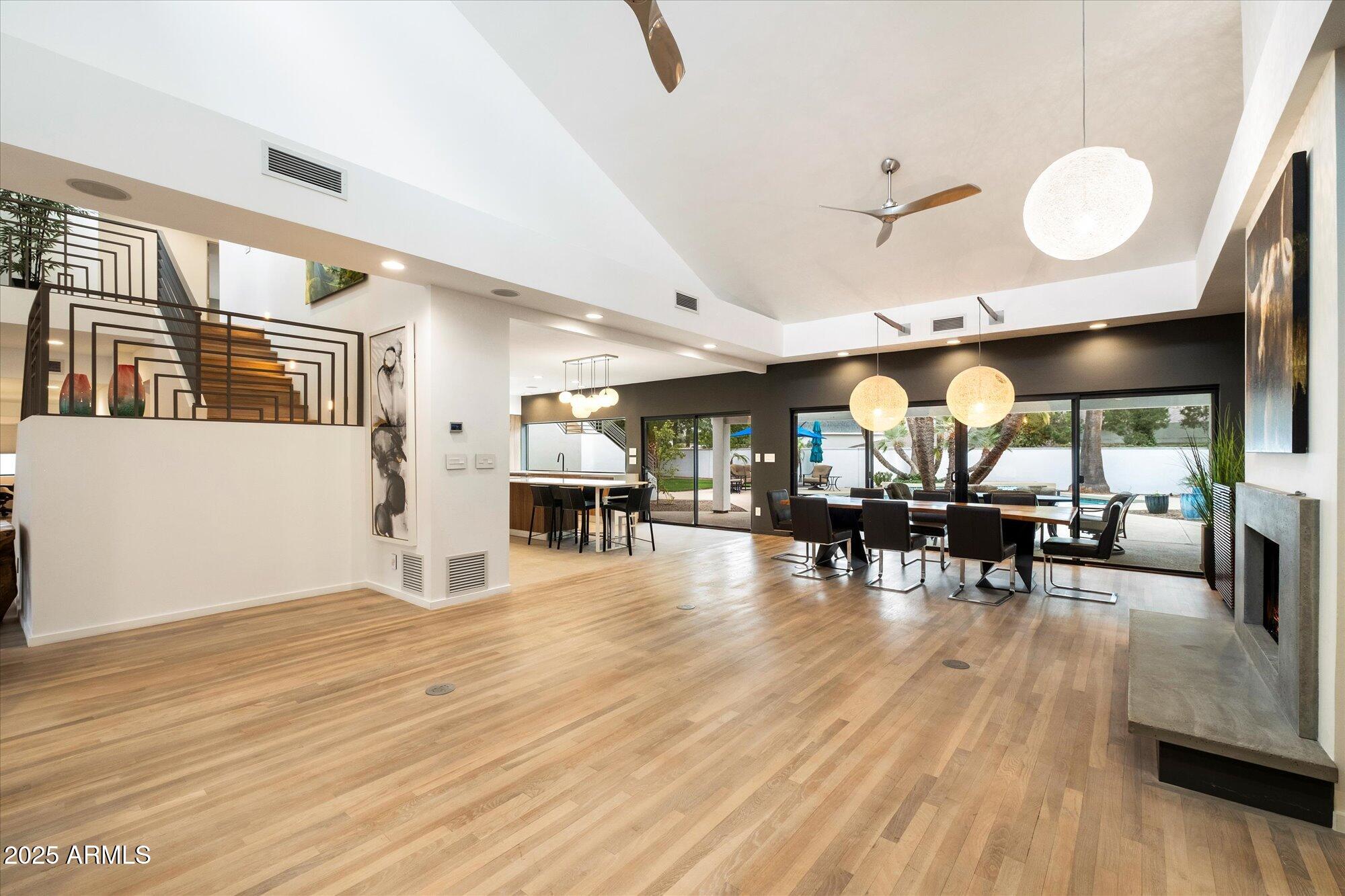 25 West Frier Drive Phoenix, AZ 85021 - Photo 11 of 43 a view of a living room and dining room