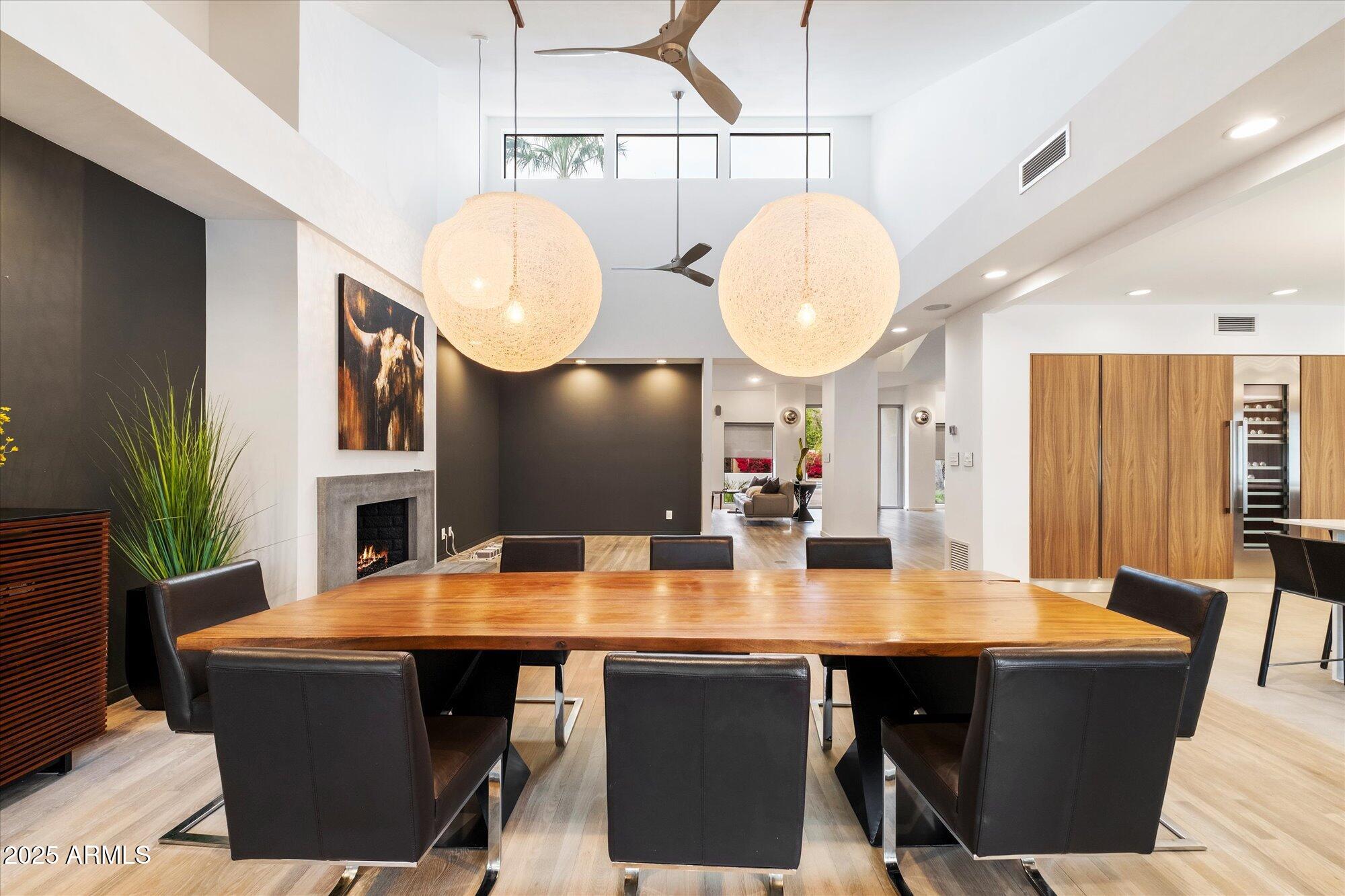 25 West Frier Drive Phoenix, AZ 85021 - Photo 16 of 43 a view of a dining room with a table and chairs
