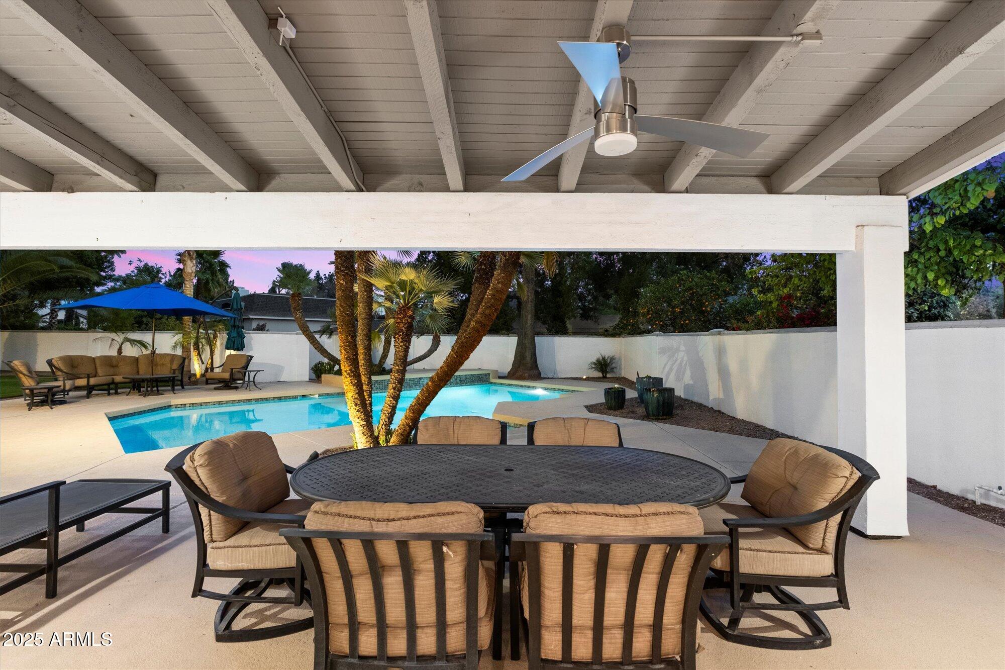25 West Frier Drive Phoenix, AZ 85021 - Photo 35 of 43 a view of yard with seating area
