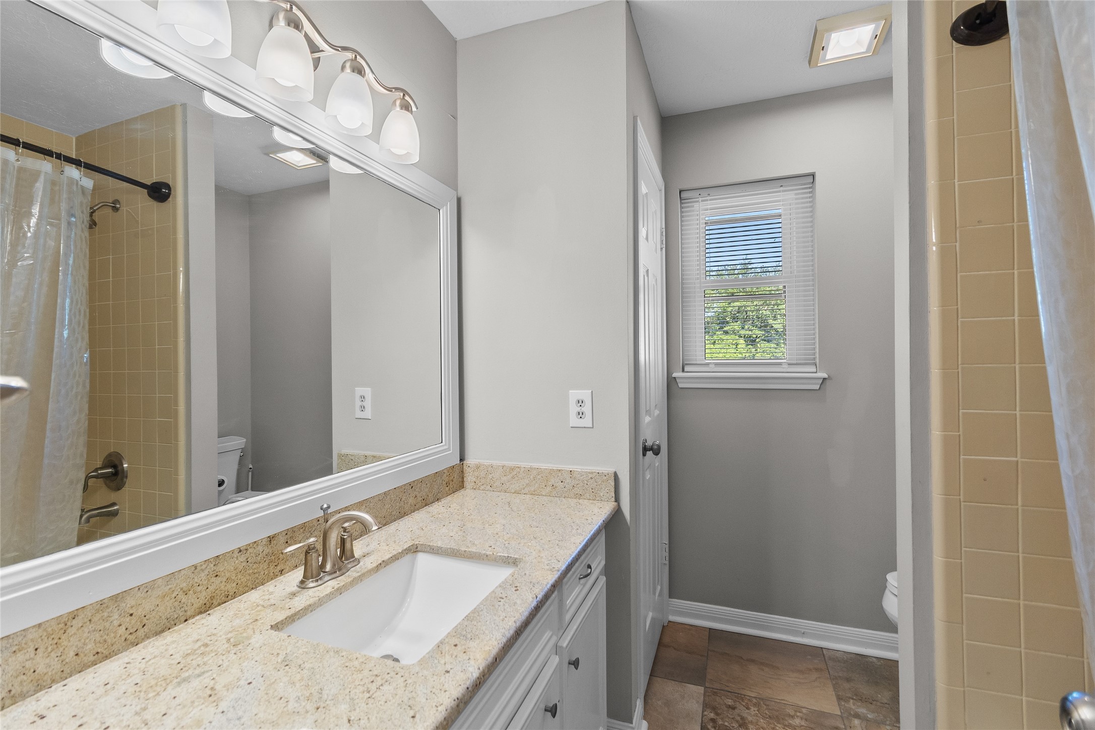 12195 Anderson Road Willis, TX 77318 - Photo 18 of 28