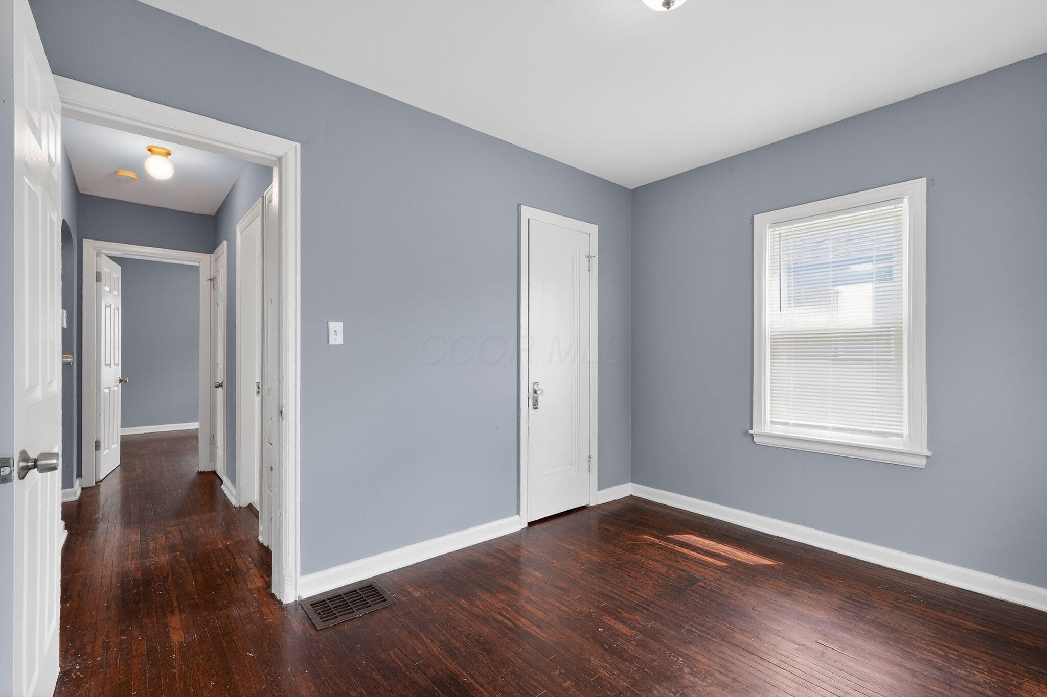 669 South Hampton Road Columbus, OH 43213 - Photo 18 of 28
