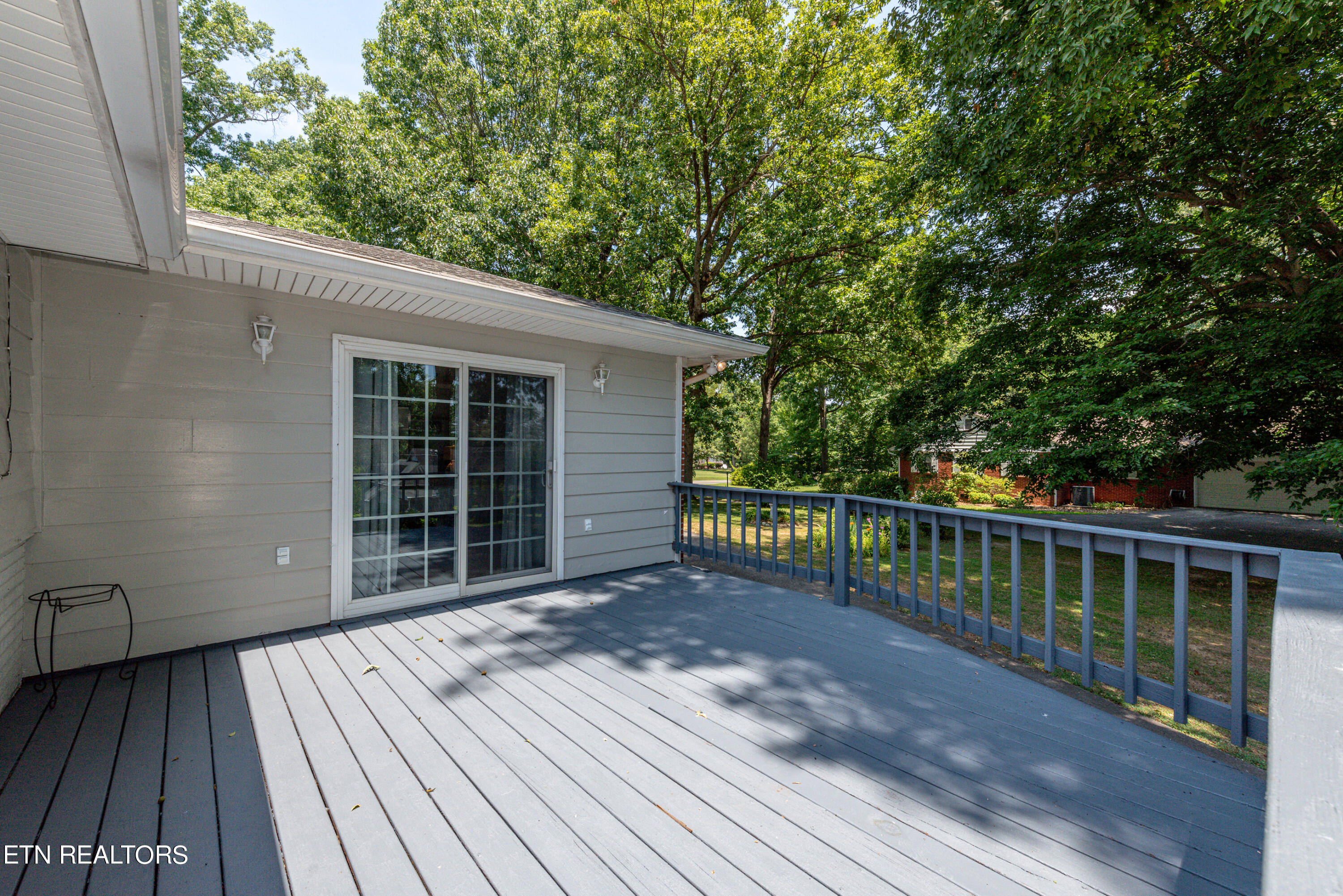 553 West Hunt Road Alcoa, TN 37701 - Photo 8 of 48 DSC_9572