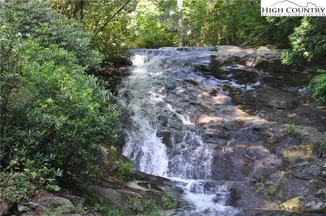 $395,000 | 0 Summit Road, Purlear, NC 28665