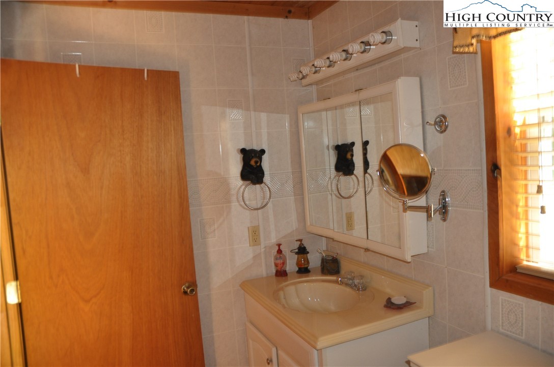 0 Summit Road Purlear, NC 28665 - Photo 20 of 34