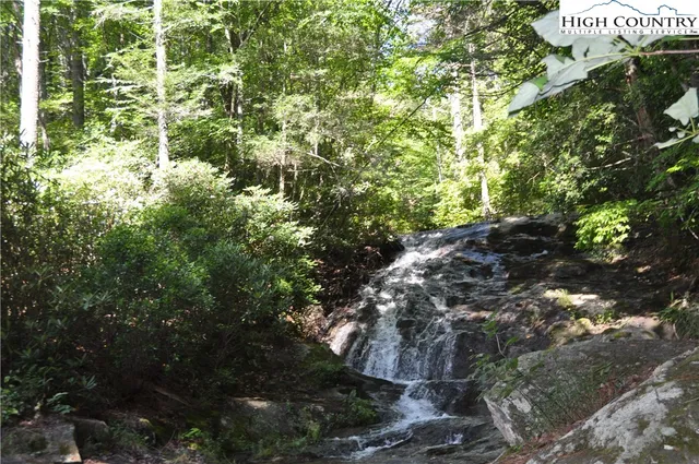 $395,000 | 0 Summit Road, Purlear, NC 28665