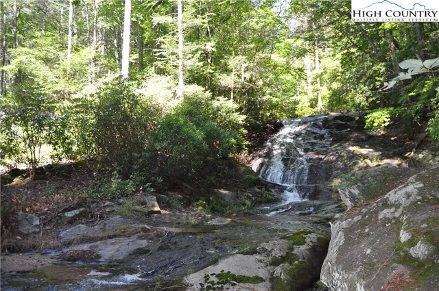 $395,000 | 0 Summit Road, Purlear, NC 28665