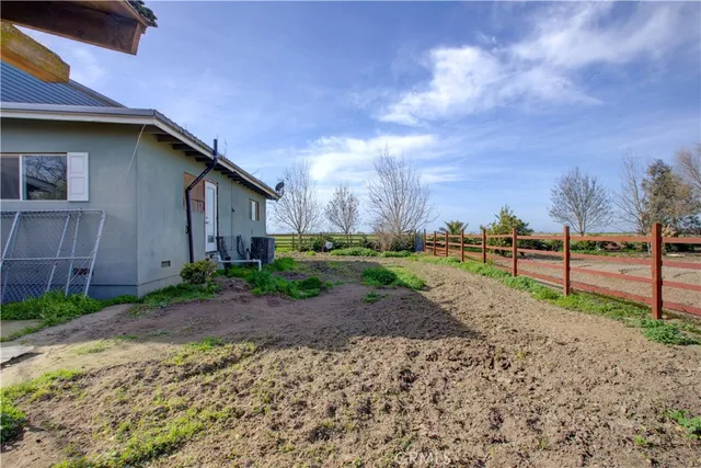 $1,200,000 | 9100-9194 Highway 152, Dos Palos, CA 93620