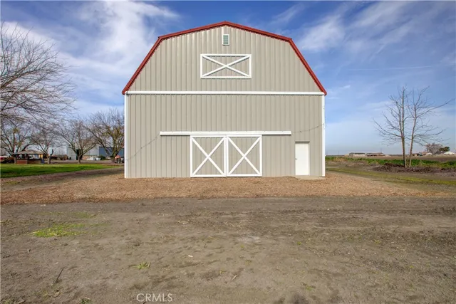 $1,200,000 | 9100-9194 Highway 152, Dos Palos, CA 93620