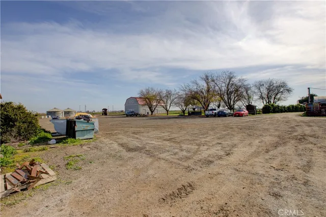 $1,200,000 | 9100-9194 Highway 152, Dos Palos, CA 93620