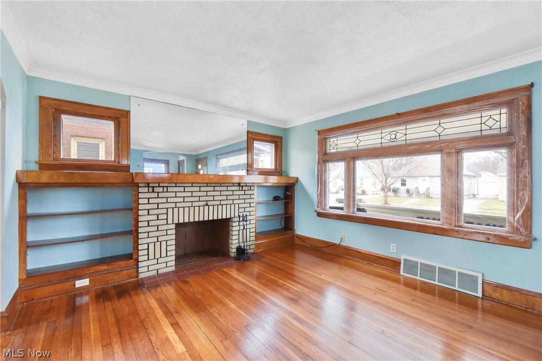 3834 Highland Road Cleveland, OH 44111 - Photo 3 of 34 Gallery Image 3