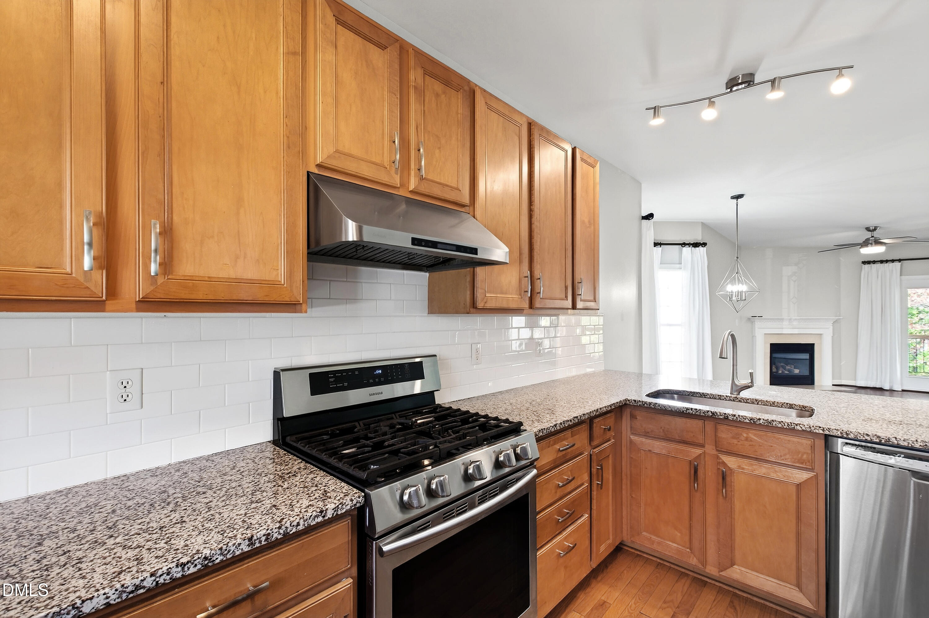 4548 Mistiflower Drive Raleigh, NC 27606 - Photo 8 of 44