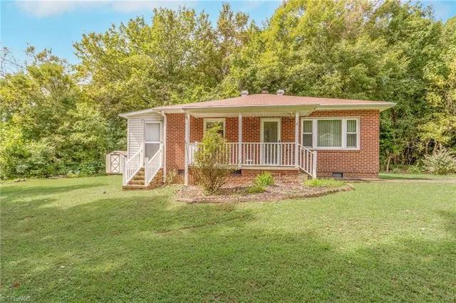 $189,500 | 119 South Spray Place, Haw River, NC 27258