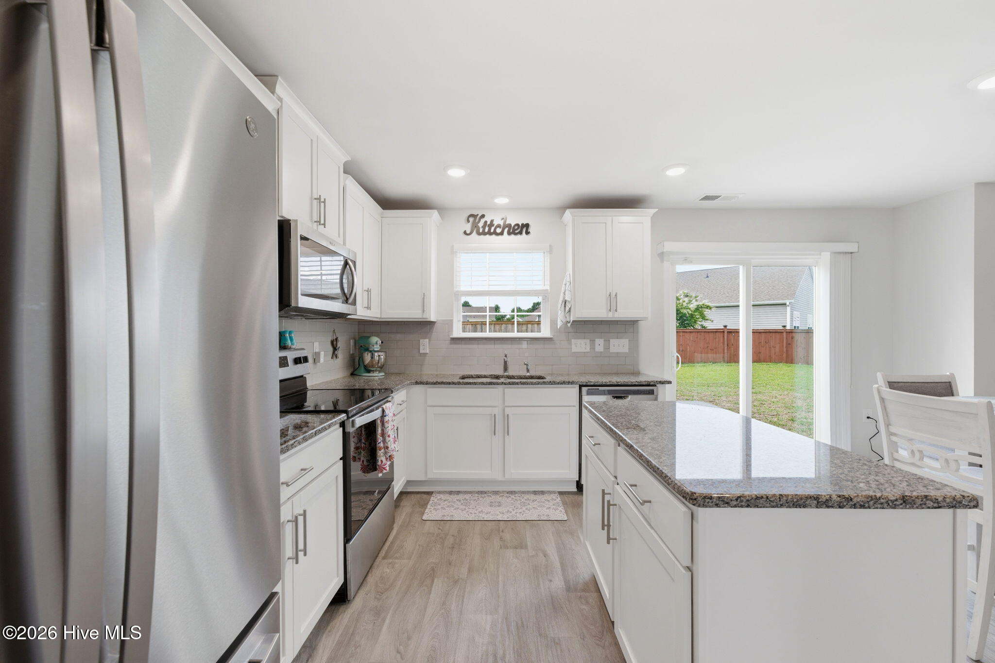 421 Frida Road New Bern, NC 28560 - Photo 11 of 55 24-web-or-mls-DSC_8366