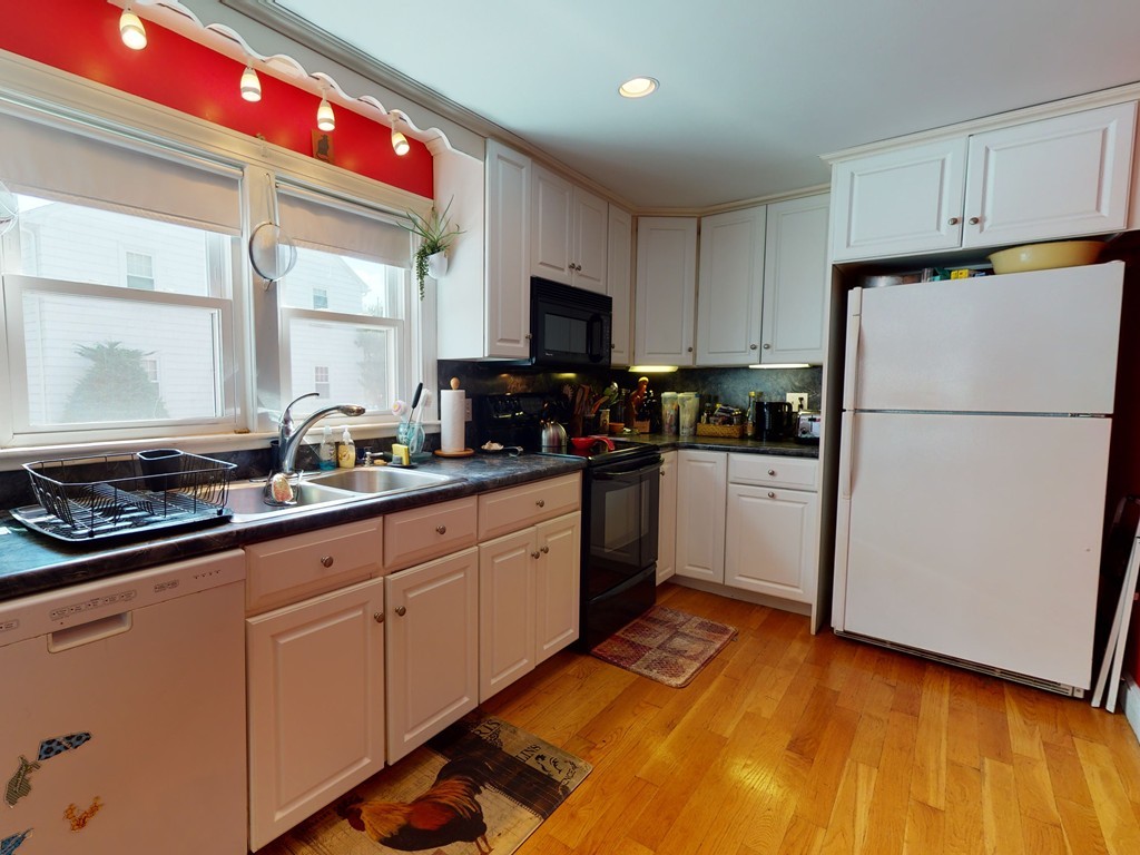 21-23 Crescent Road Belmont, MA 02478 - Photo 21 of 38 Gallery Image 21