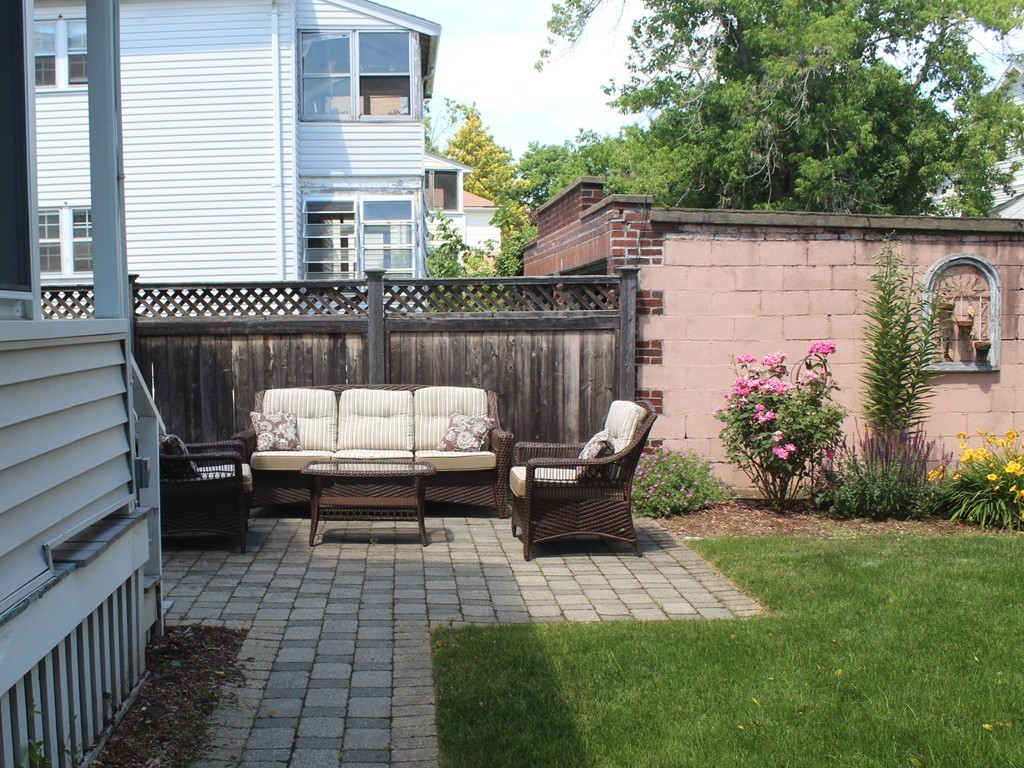 21-23 Crescent Road Belmont, MA 02478 - Photo 37 of 38 Gallery Image 37