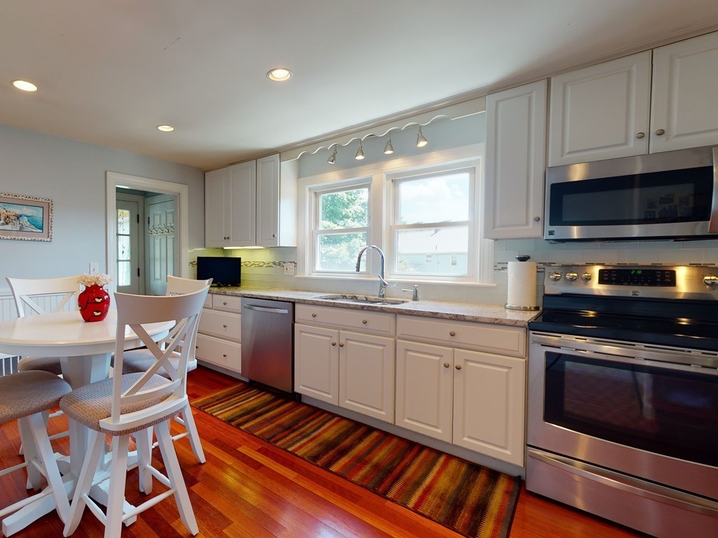 21-23 Crescent Road Belmont, MA 02478 - Photo 7 of 38 Gallery Image 7