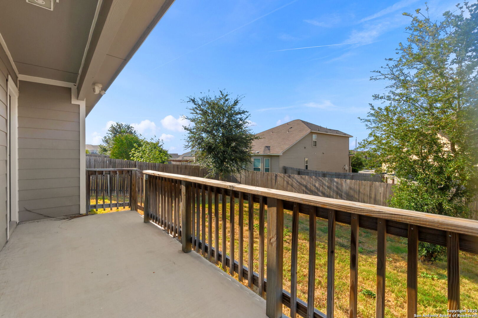 10306 Midsummer Meadow Converse, TX 78109 - Photo 19 of 20 a balcony with an outdoor space