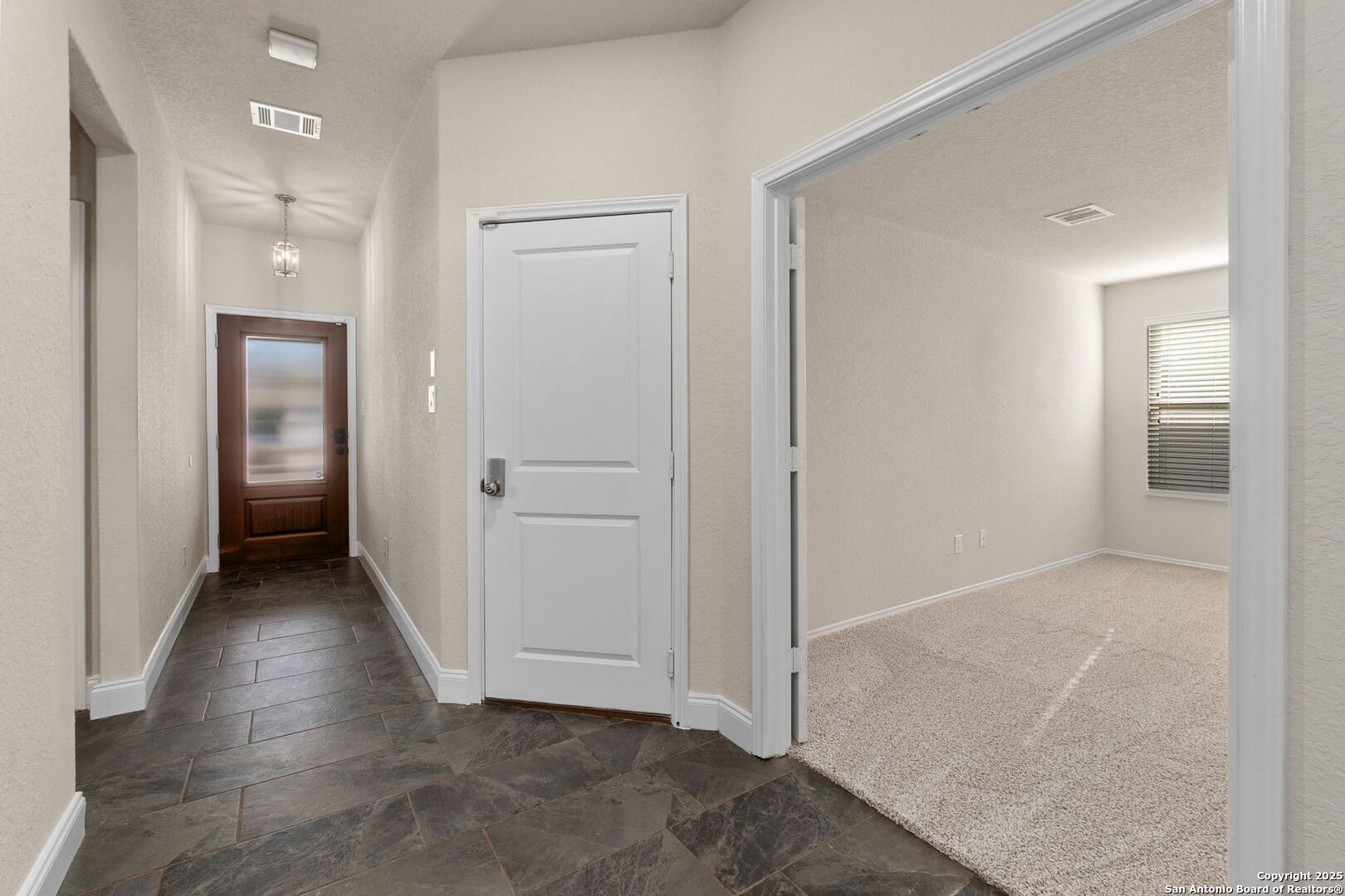 10306 Midsummer Meadow Converse, TX 78109 - Photo 2 of 20