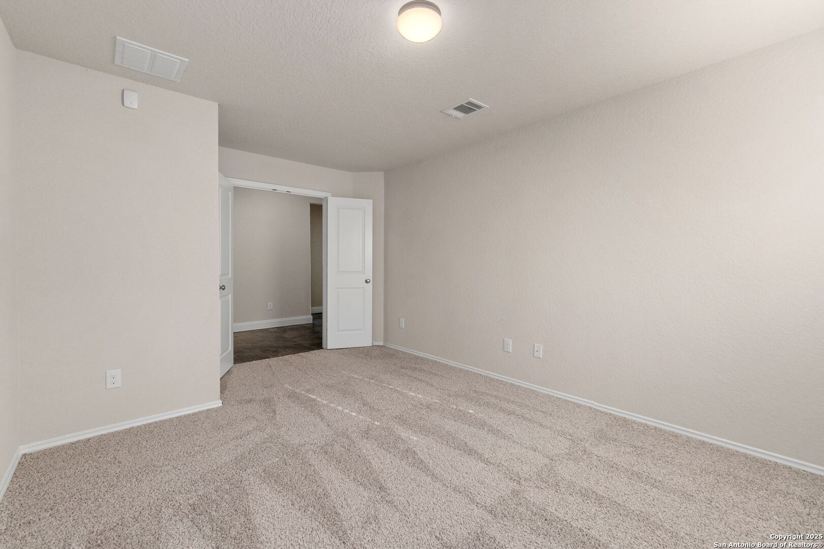 10306 Midsummer Meadow Converse, TX 78109 - Photo 3 of 20 a view of an empty room