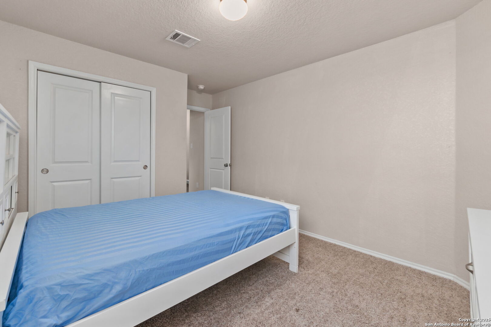 10306 Midsummer Meadow Converse, TX 78109 - Photo 9 of 20