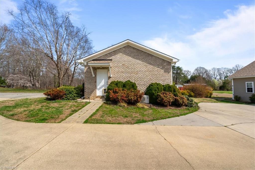 8997 Pepper Ridge Court Oak Ridge, NC 27310 - Photo 30 of 43