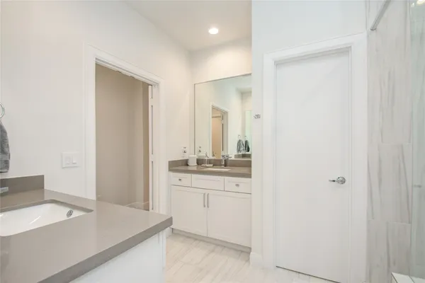 $2,950 | 2717 Eado Grove Lane, Houston, TX 77003