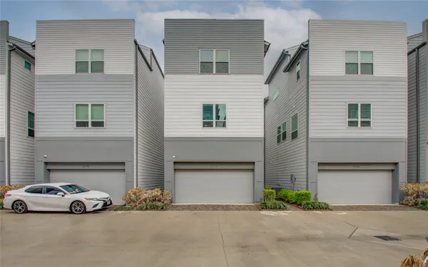$2,950 | 2717 Eado Grove Lane, Houston, TX 77003