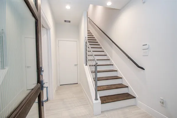 $2,950 | 2717 Eado Grove Lane, Houston, TX 77003