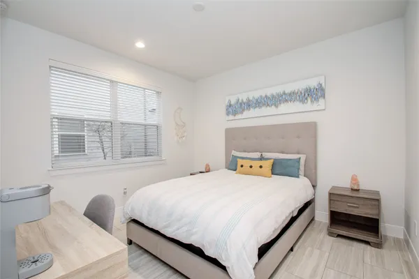 $2,950 | 2717 Eado Grove Lane, Houston, TX 77003