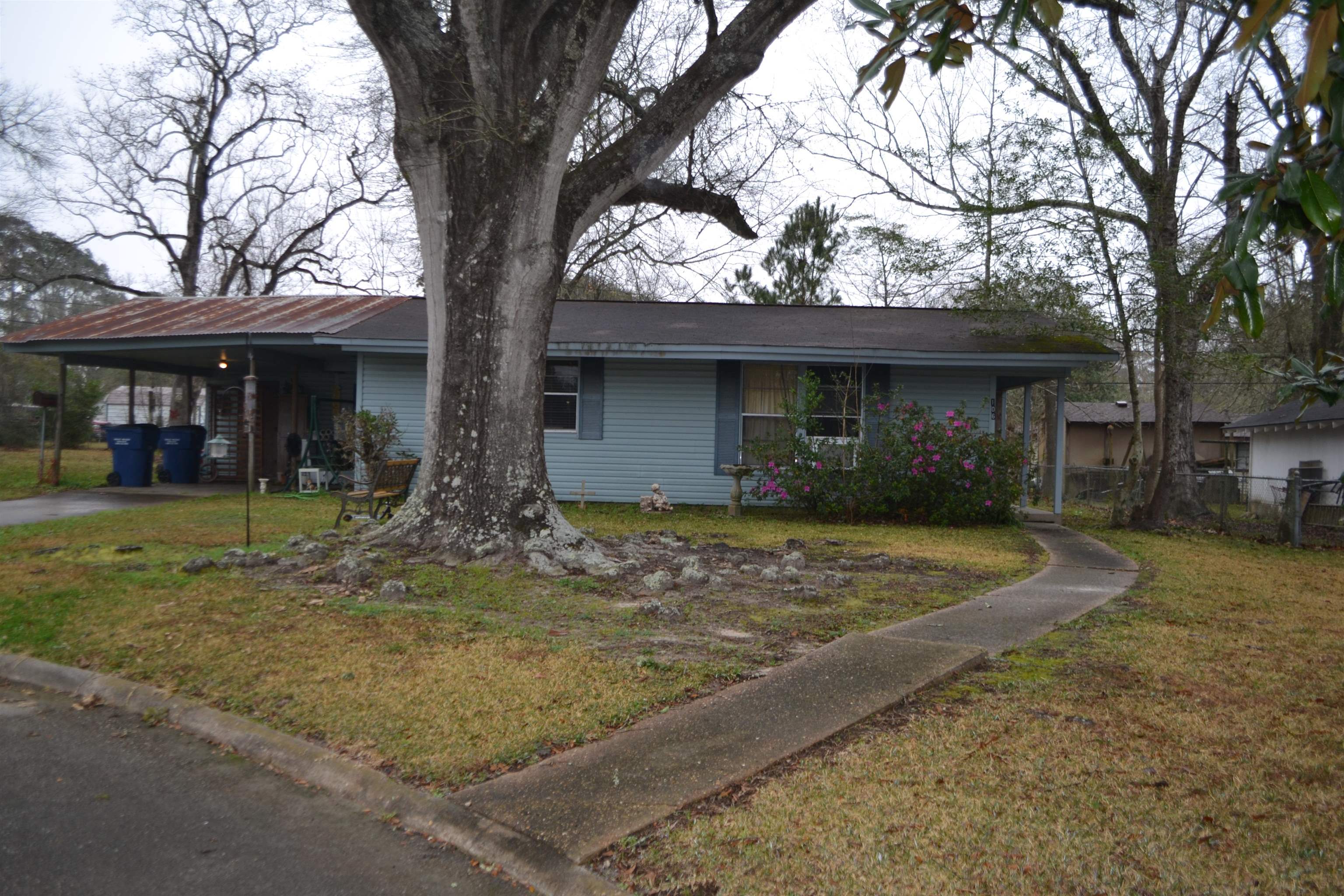 106 Laurel Street Silsbee, TX 77656 - Photo 1 of 1