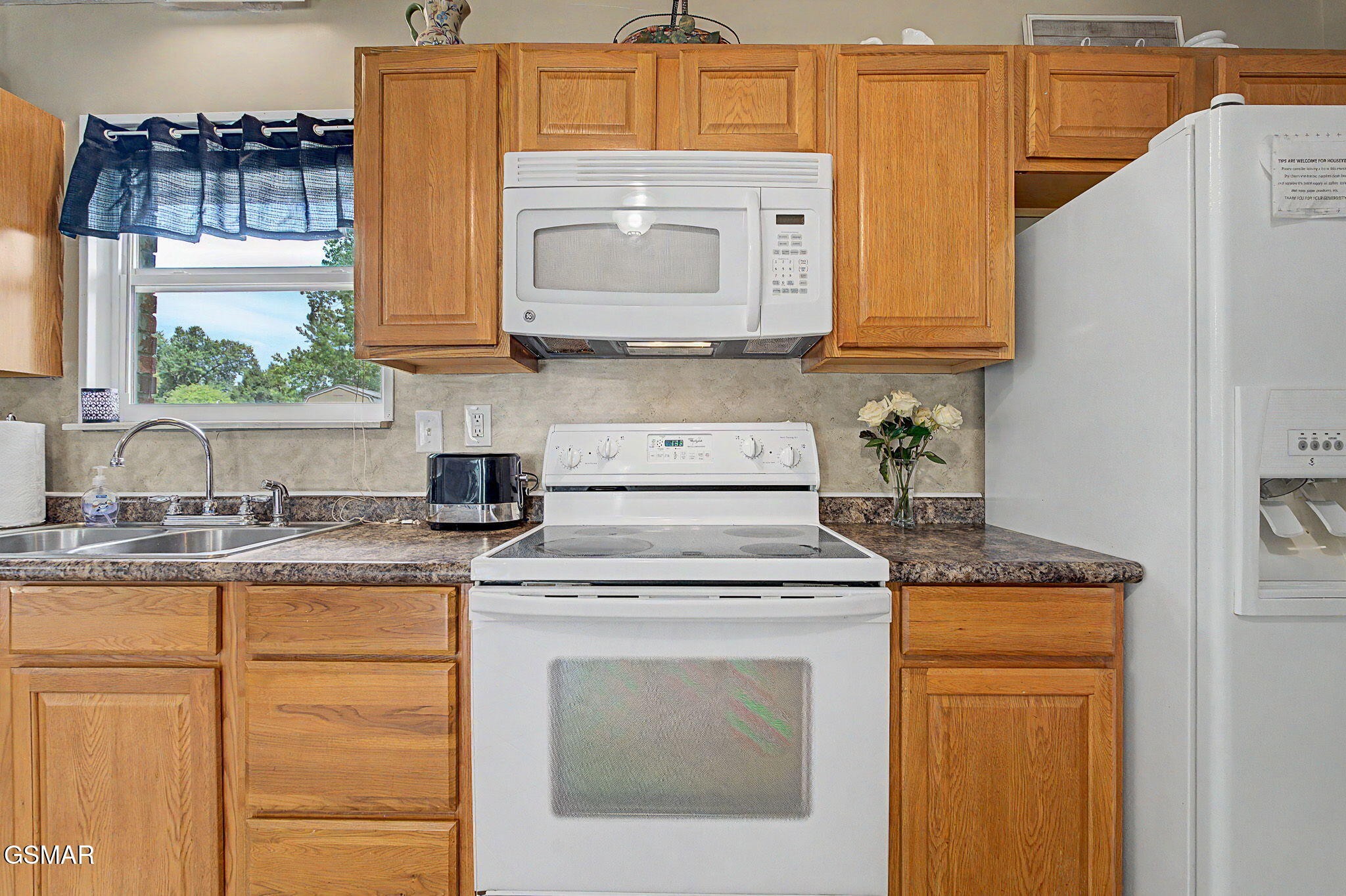 2319 Pittman Center Road Sevierville, TN 37876 - Photo 12 of 34 Gallery Image 12