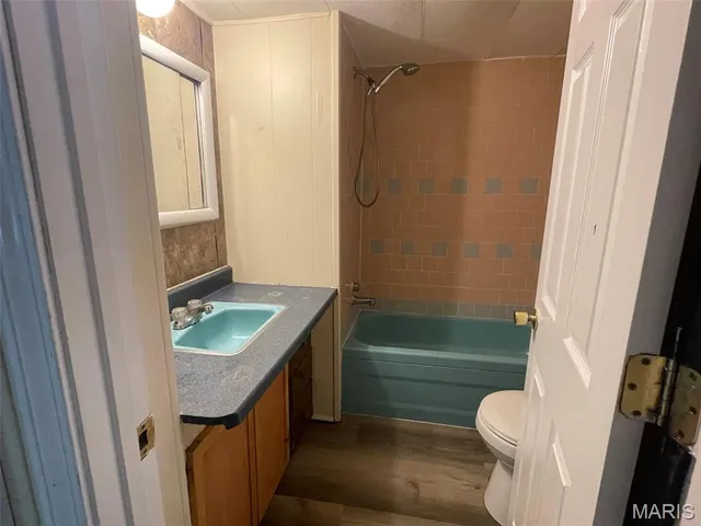 $1,095 | 687 Benton Street, St. Clair, MO 63077