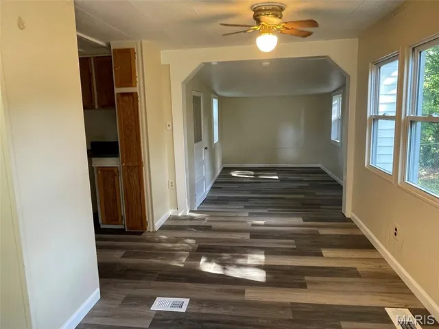 $1,095 | 687 Benton Street, St. Clair, MO 63077