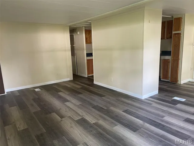 $1,095 | 687 Benton Street, St. Clair, MO 63077