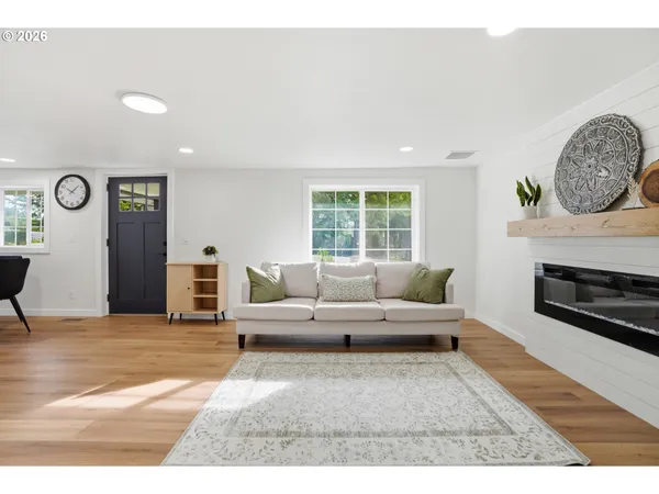 $579,000 | 8207 Southeast Cottrell Road, Gresham, OR 97080