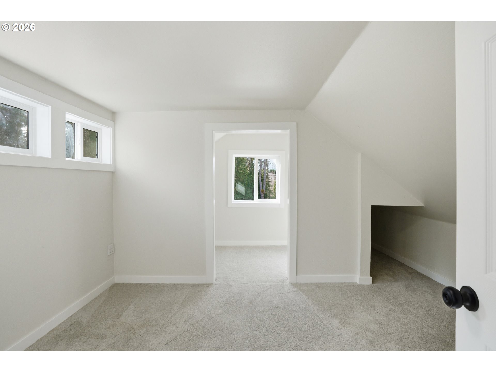 8207 Southeast Cottrell Road Gresham, OR 97080 - Photo 29 of 42 an empty room with windows