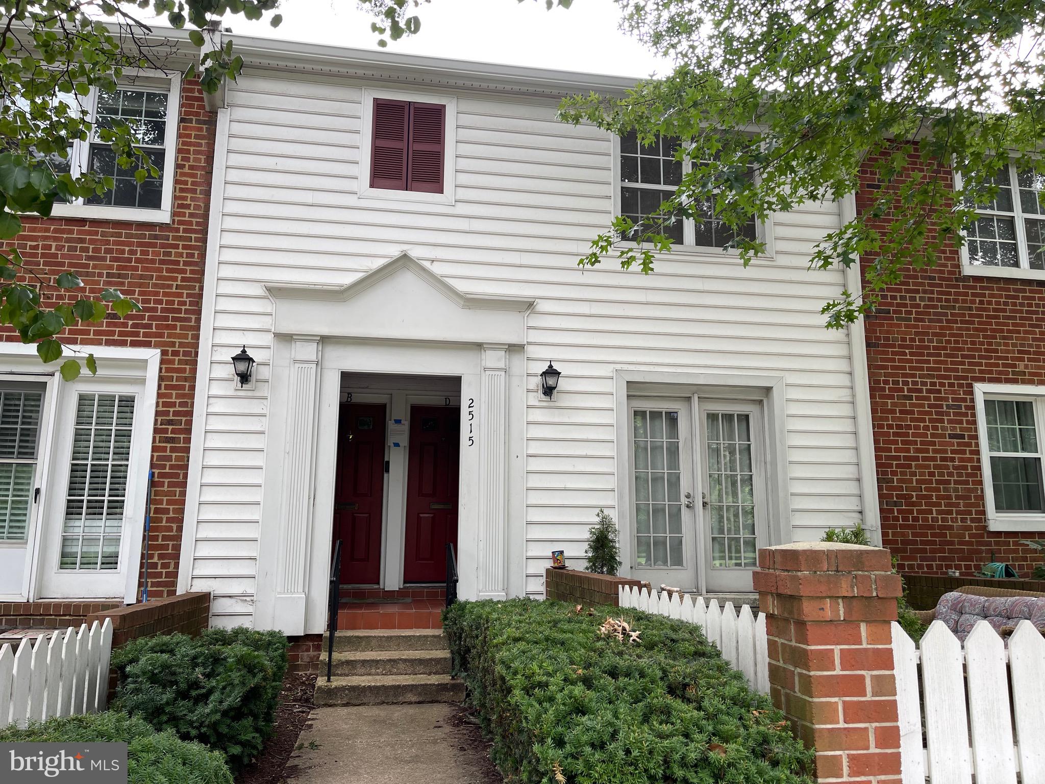 2515 South Walter Reed Drive, Unit D Arlington, VA 22206 - Photo 1 of 10 Welcome to 2515 Walter Reed!