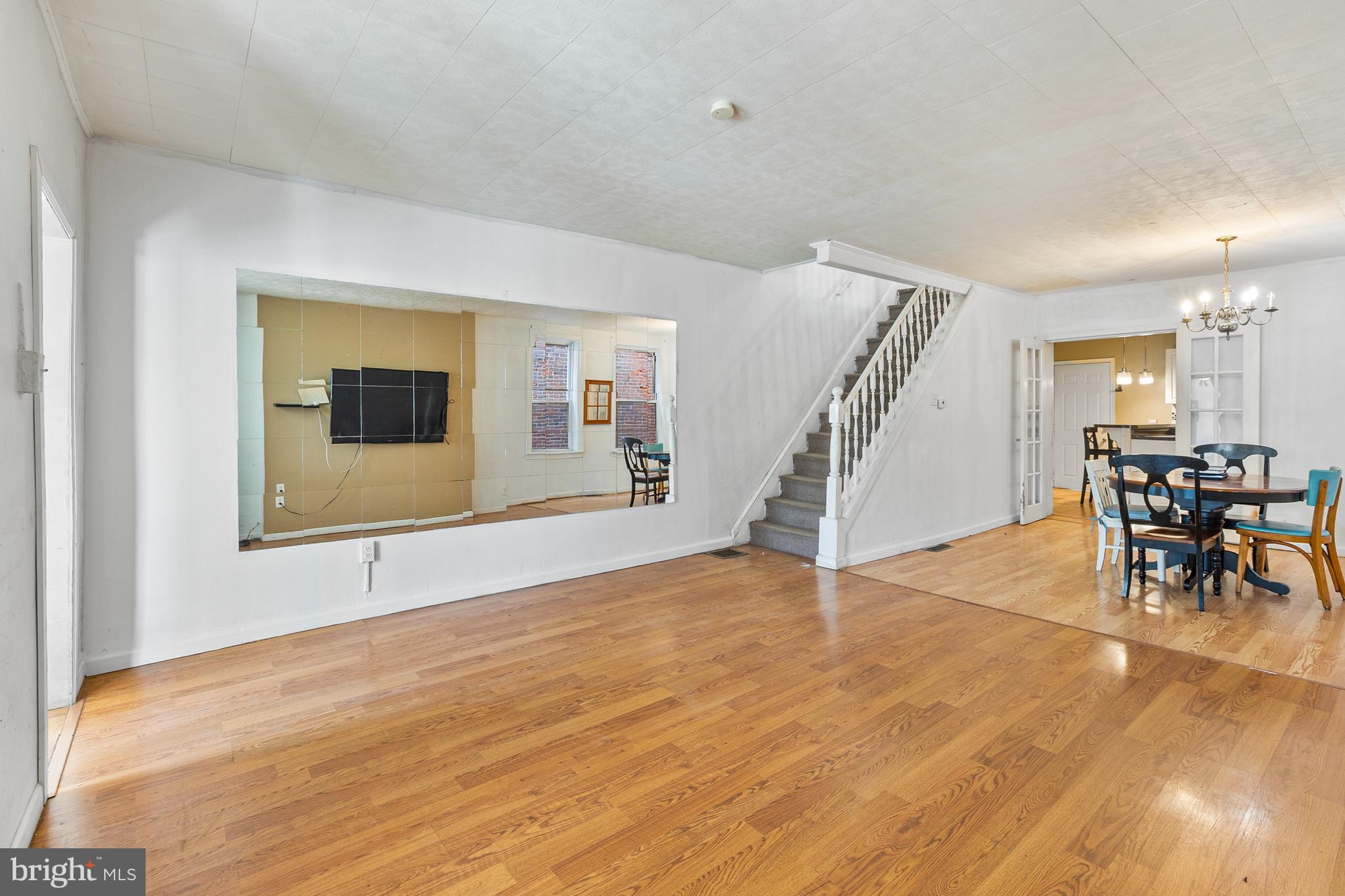622 Green Street Chester, PA 19013 - Photo 11 of 32